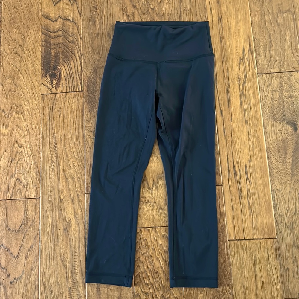 Lululemon Wunder Train leggings. Size 4.